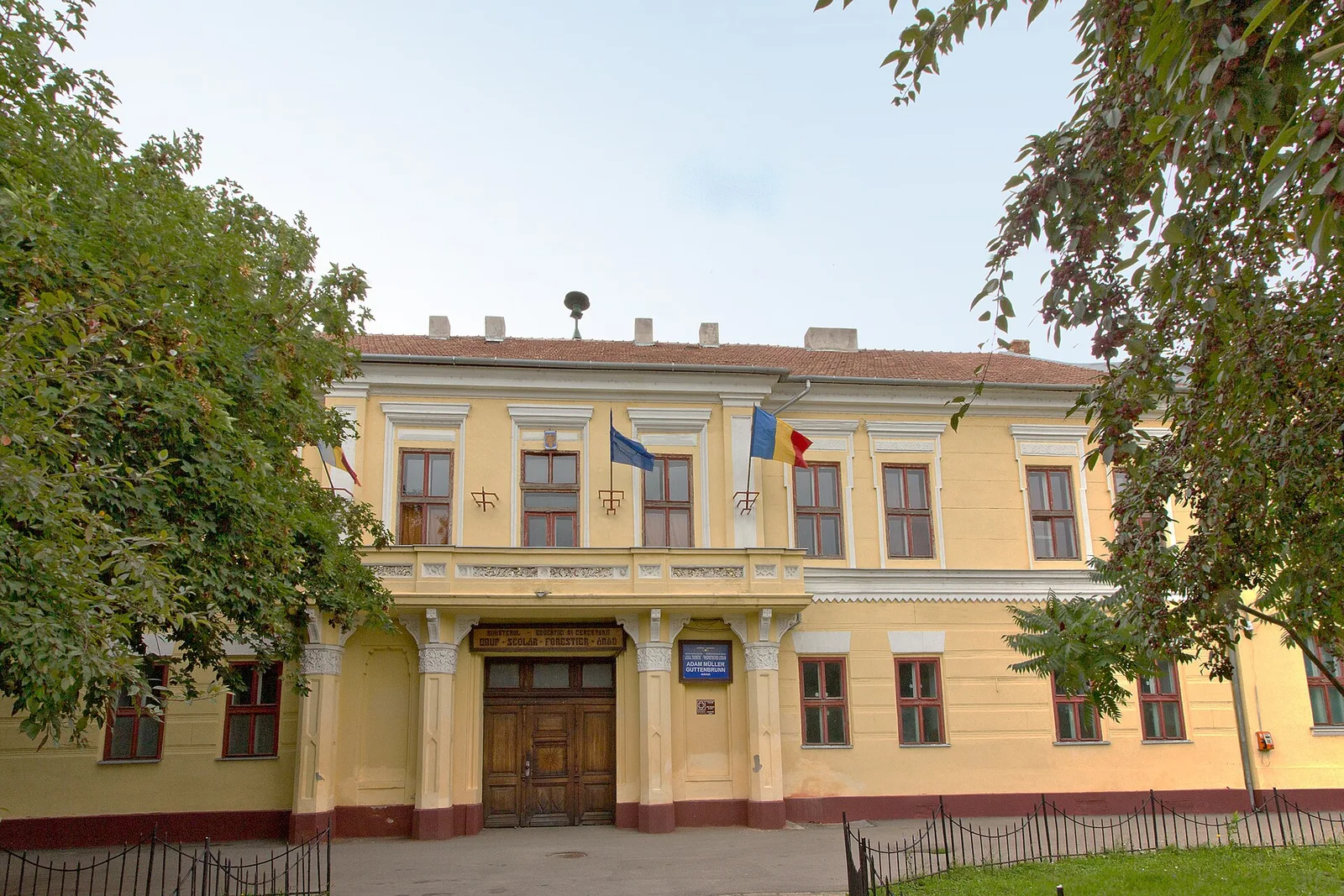 Liceul Teoretic "Adam Muller Guttenbrunn" Arad